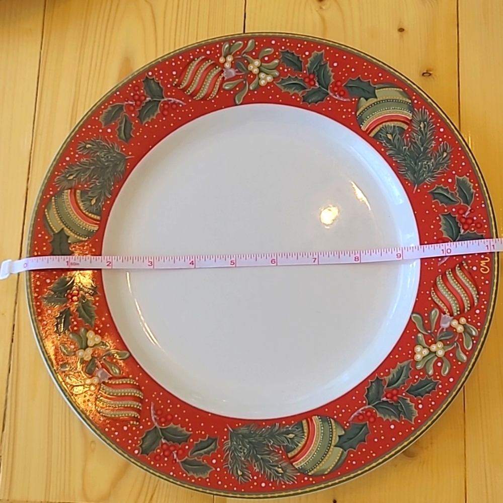 Set of 2 Vintage Gibson Boughs of Holly Christmas Dinner Plates ClaireMurray 11" - Picture 9 of 9